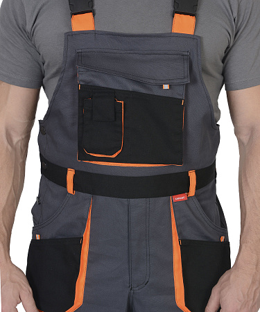 Летний полукомбинезон мужской Сириус-Манхеттен, из смесовой ткани, темно-серый с оранжевым и черным Летний полукомбинезон мужской Сириус-Манхеттен, из смесовой ткани, темно-серый с оранжевым и черным